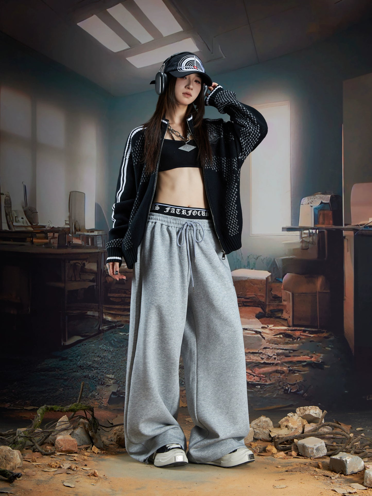 Double-Waistband Embroidery Sporty Pants WN21345