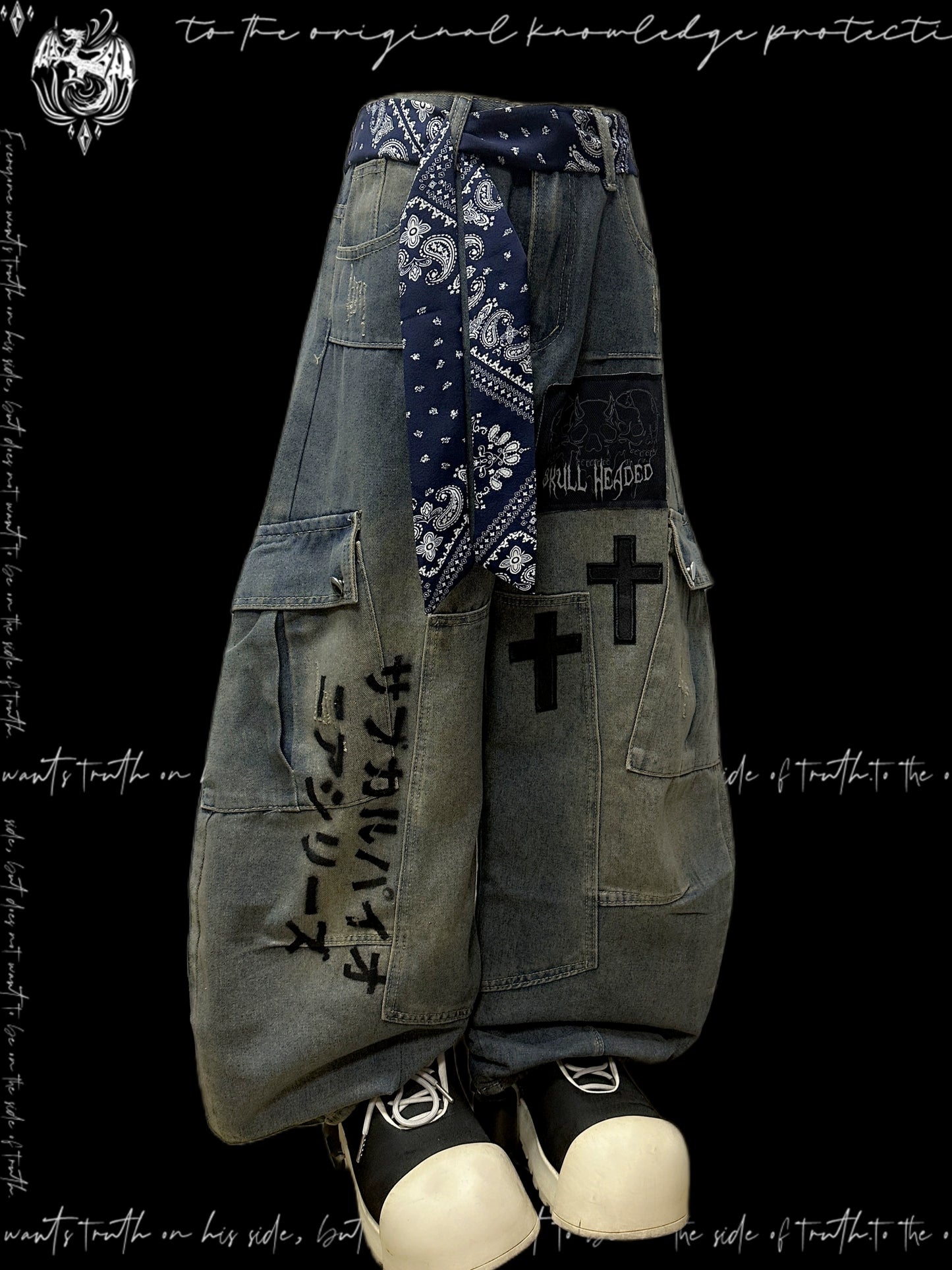 Letter Print Patchwork Cargo Wide Leg Denim Jeans & Belt & Chain & Scarf WN20123