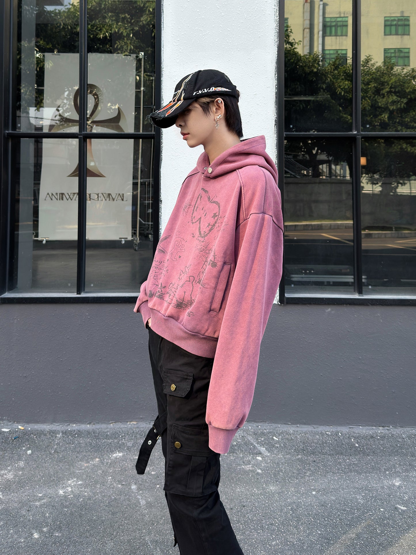 Graffiti Print Oversize Short Pullover Hoodie WN23012