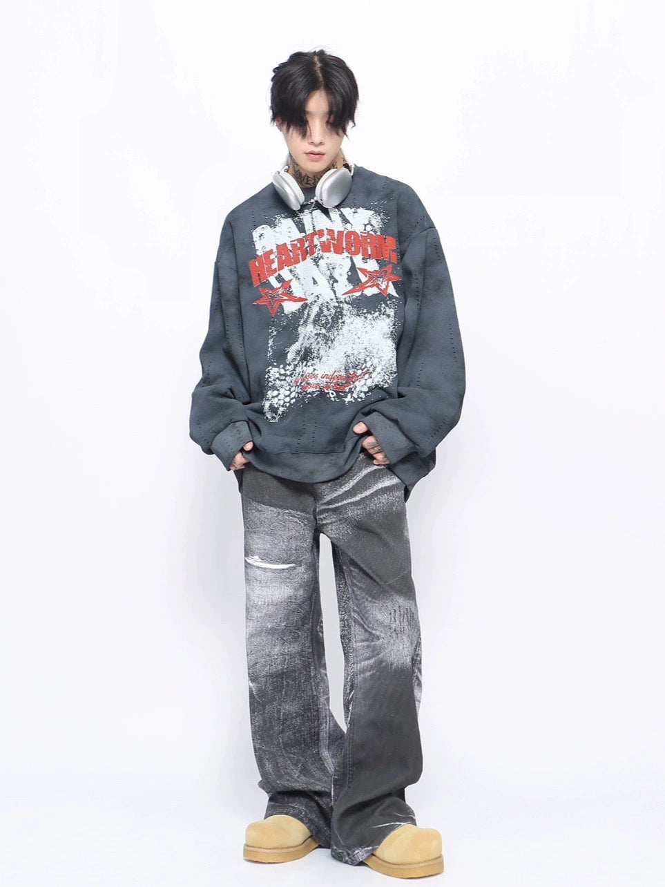 Graffiti Print Washed Round Neck Oversize Sweatshirt WN10896