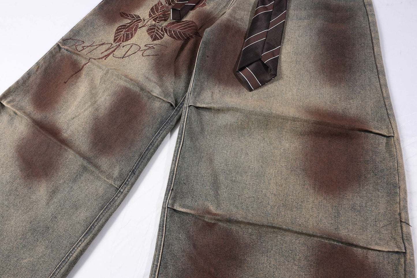 Washed Rose Embroidery Wide Leg Curved Denim Jeans WN25865