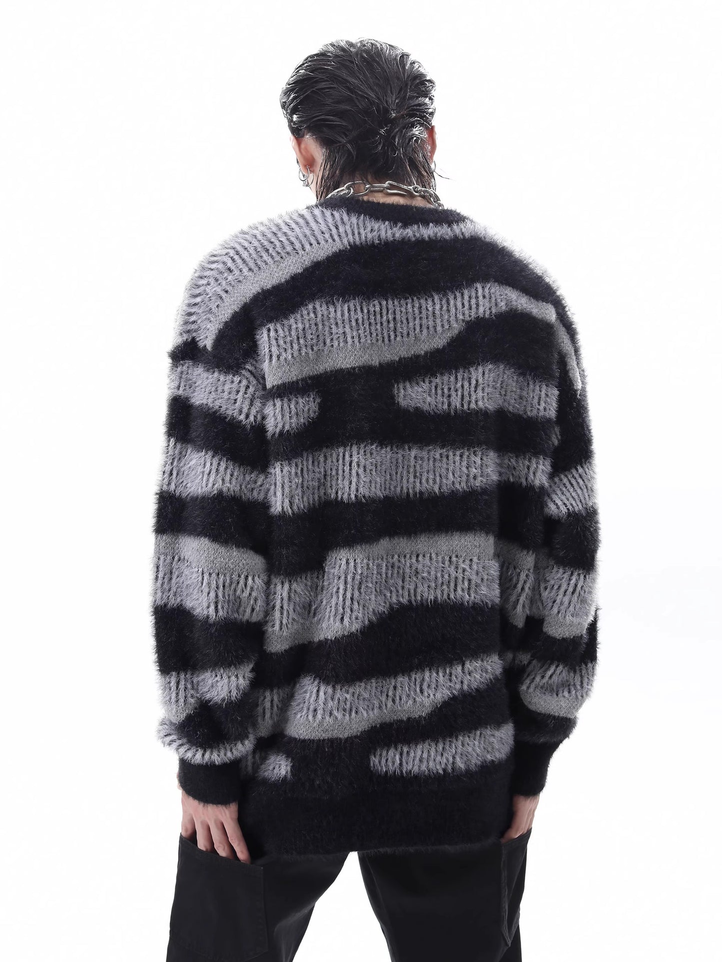 Zebra Pattern Shaggy Round Neck Oversize Knit Sweater WN10297