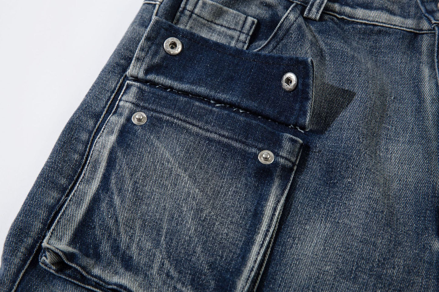 Cargo Pocket Embroidery Wide Leg Denim Jeans WN25718