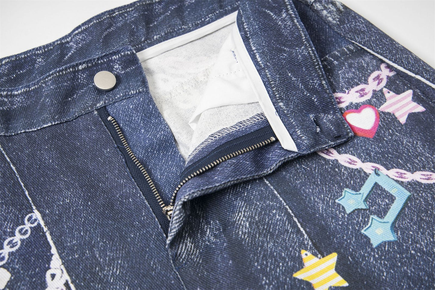 3D Chain Print Curved Leg Cropped Denim Pants WN26838