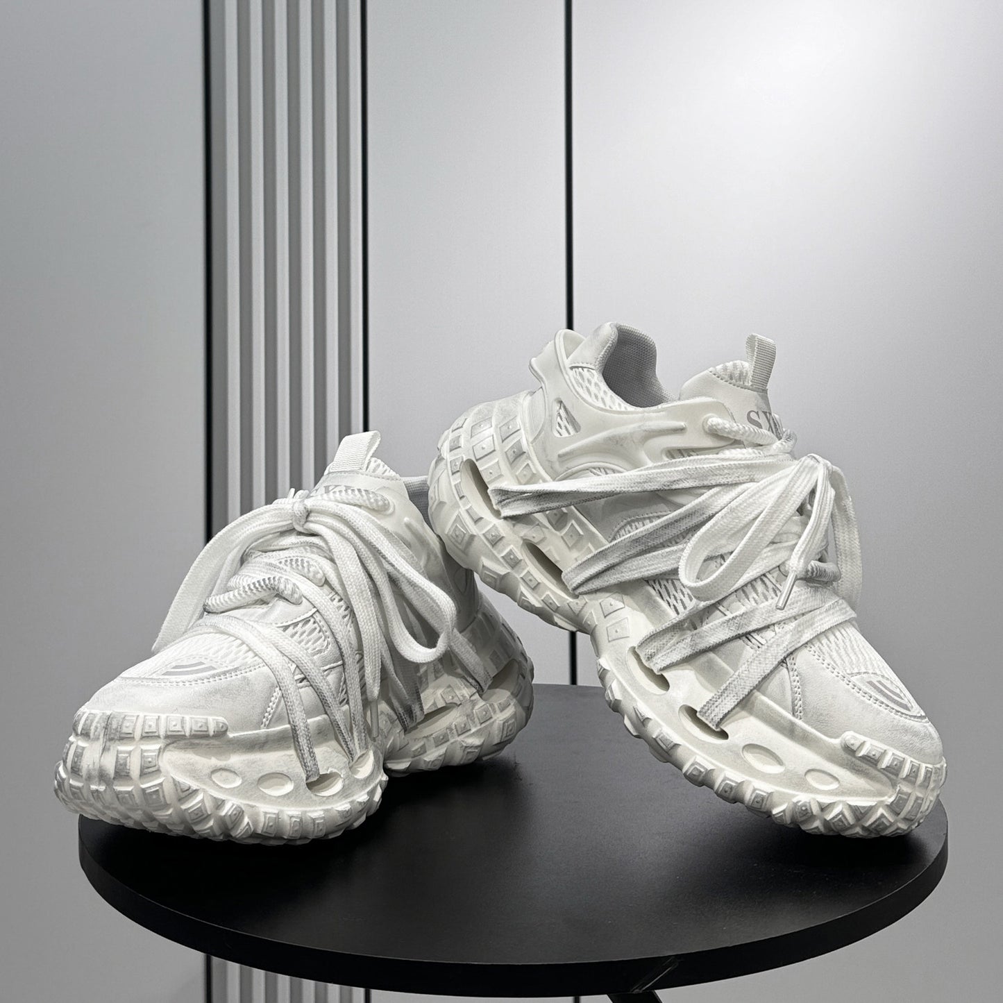 Chunky Platform Height Increase Breathable Sneakers WN24796