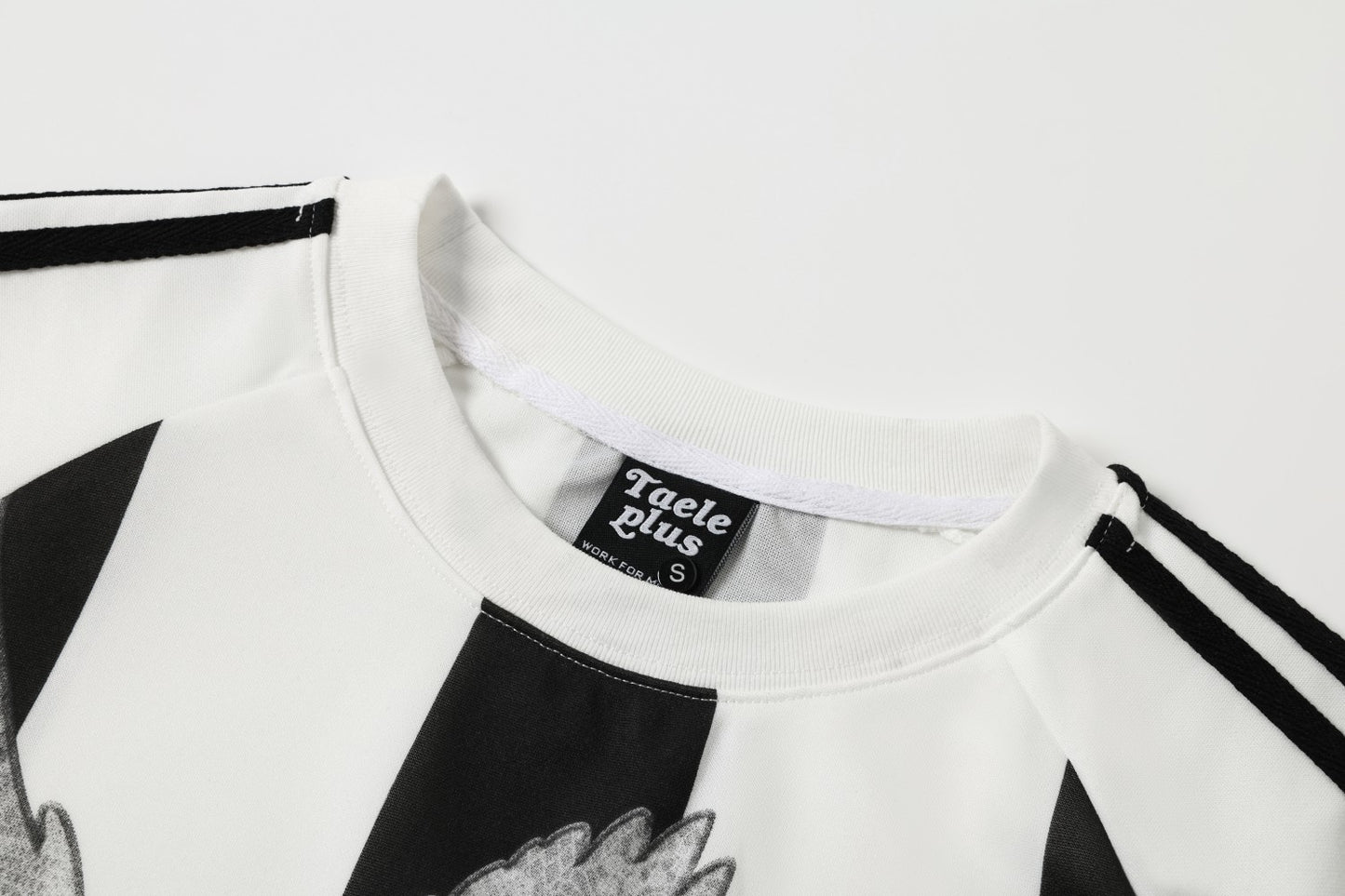 Stripe Bird Embroidery Short Sleeve T-Shirt WN25449