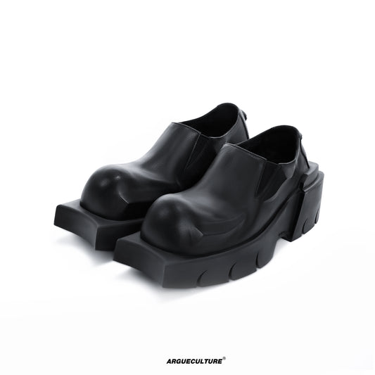 Leather Low-Top Shoes WN18337