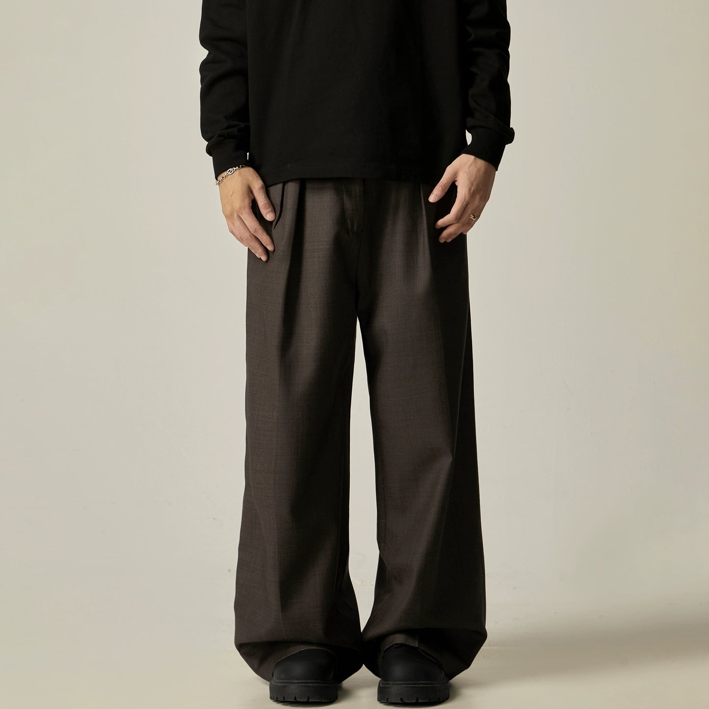 Clean Fit Straight Leg Trousers WN8970