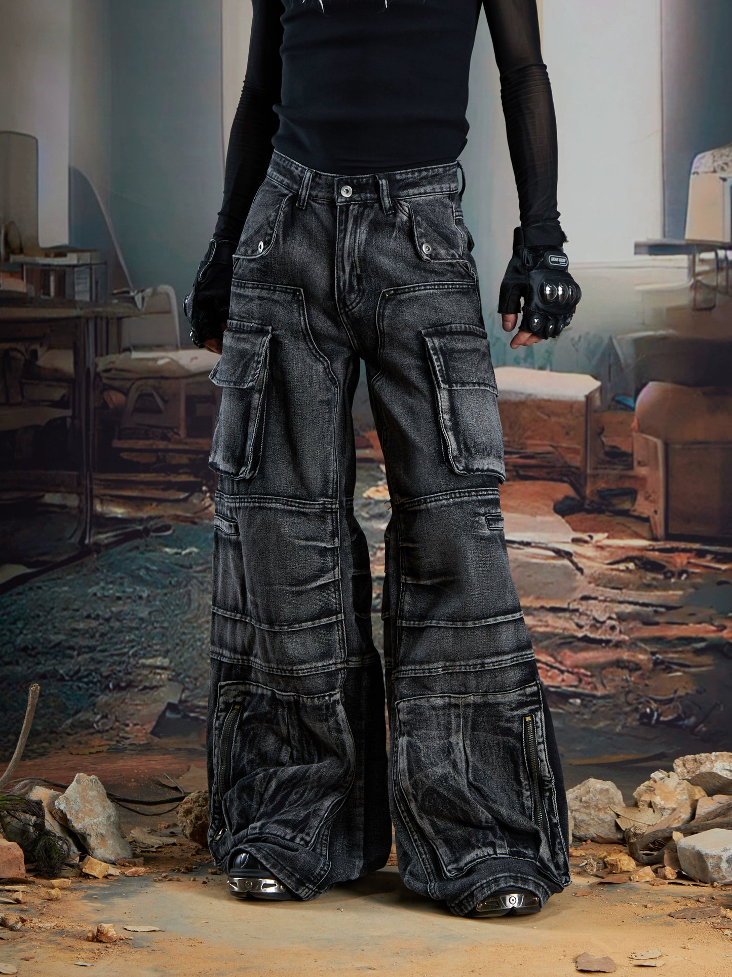 Deconstruction Multi-Pocket Washed Wide Leg Cargo Denim Jeans WN21340