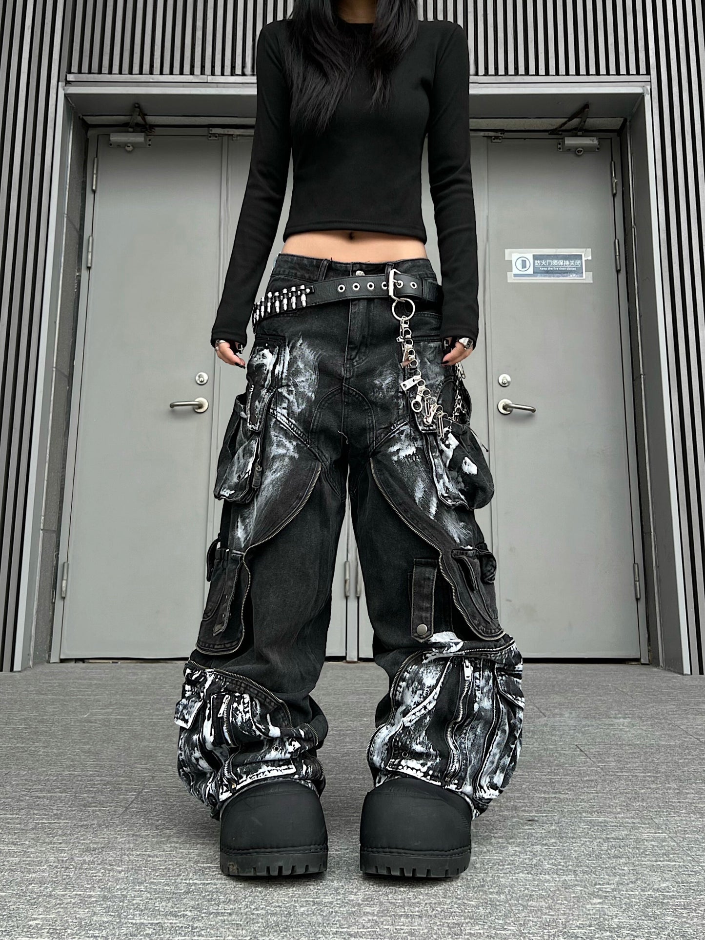 Deconstructed Layered Dirty Wash Wide Leg Cargo Denim Jeans WN24203