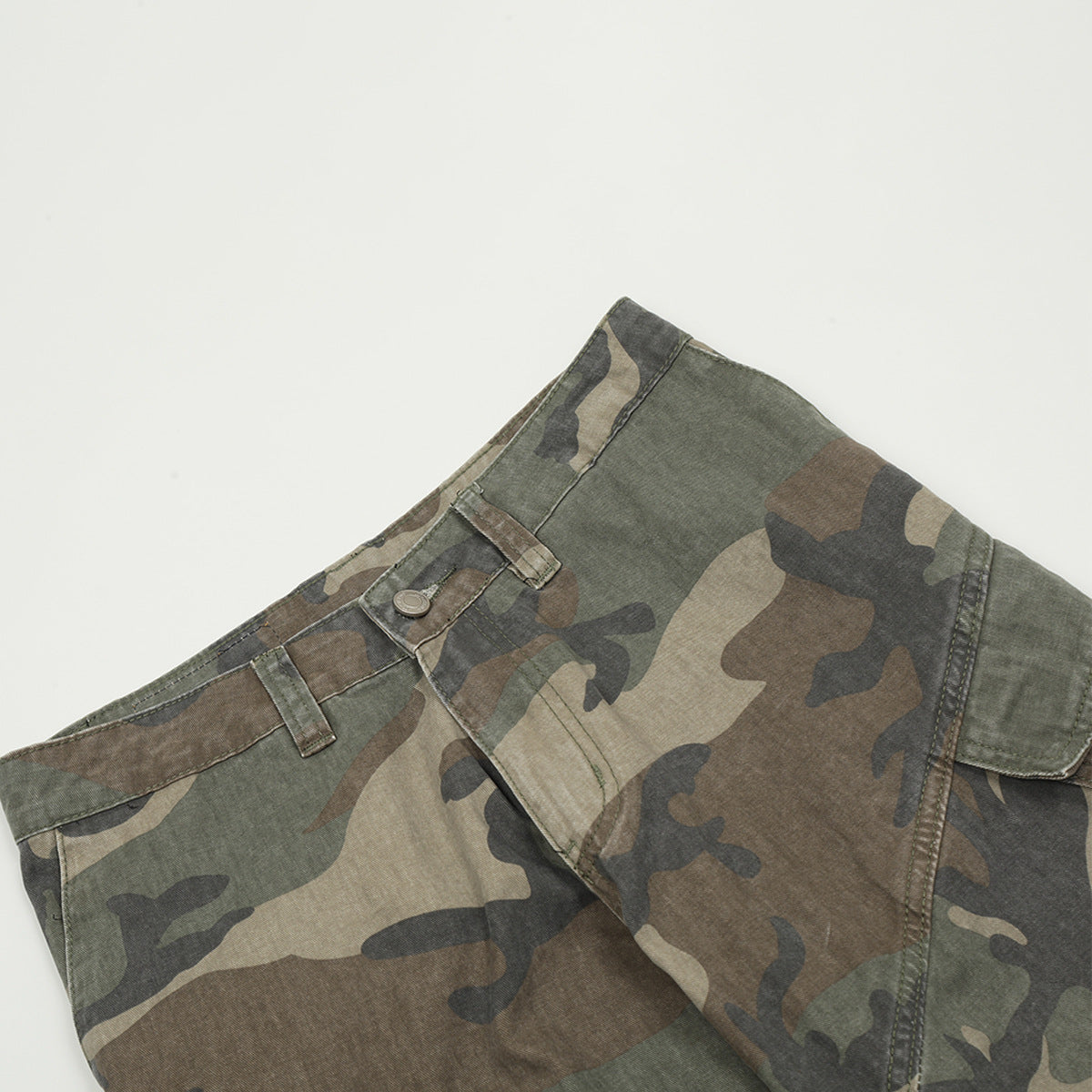 Camouflage Washed Wide-Leg Cargo Pants WN11353