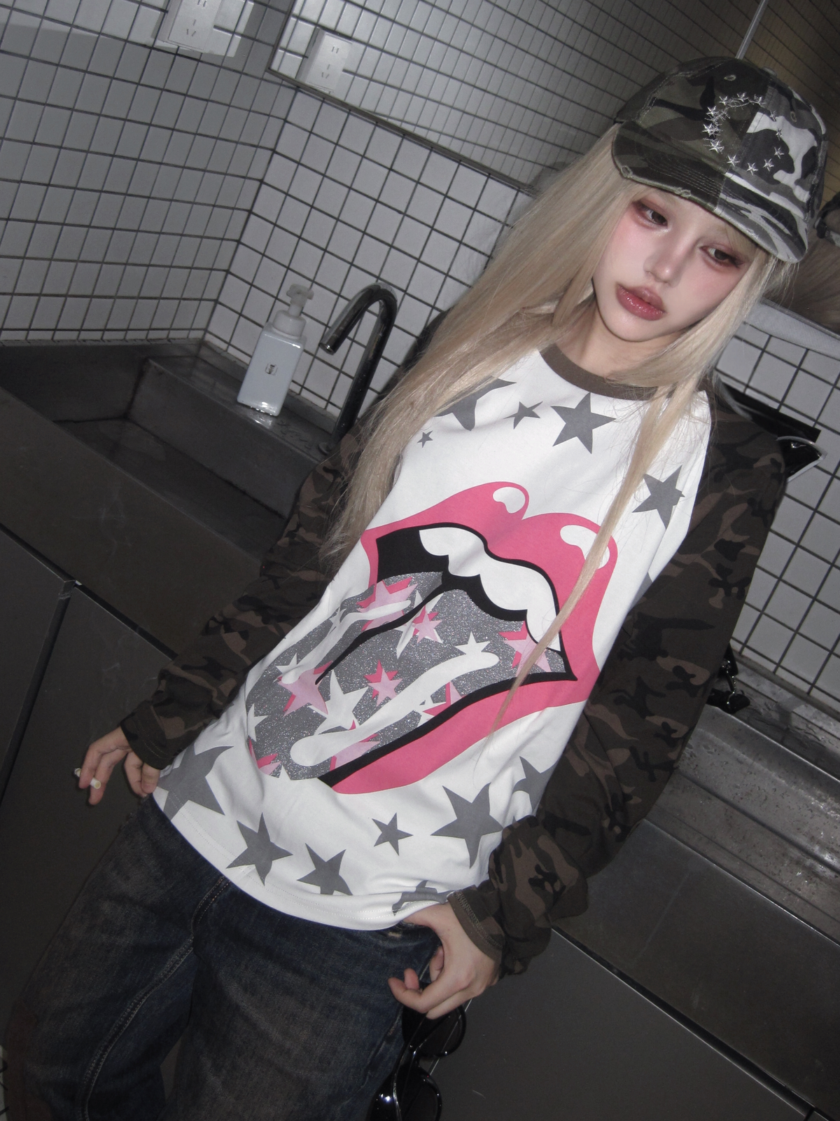 Raglan Camo Star Lip Graphic Print Long Sleeve T-Shirt & Short Sleeve Shirt WN27192
