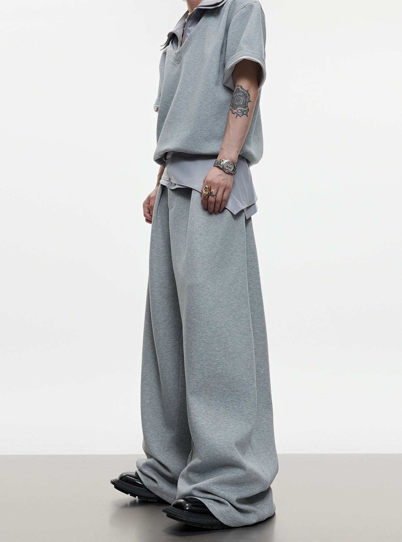 Glossy Double Collar Fake Layered Short Sleeve T-Shirt & Wide Leg Pants Setup WN18371