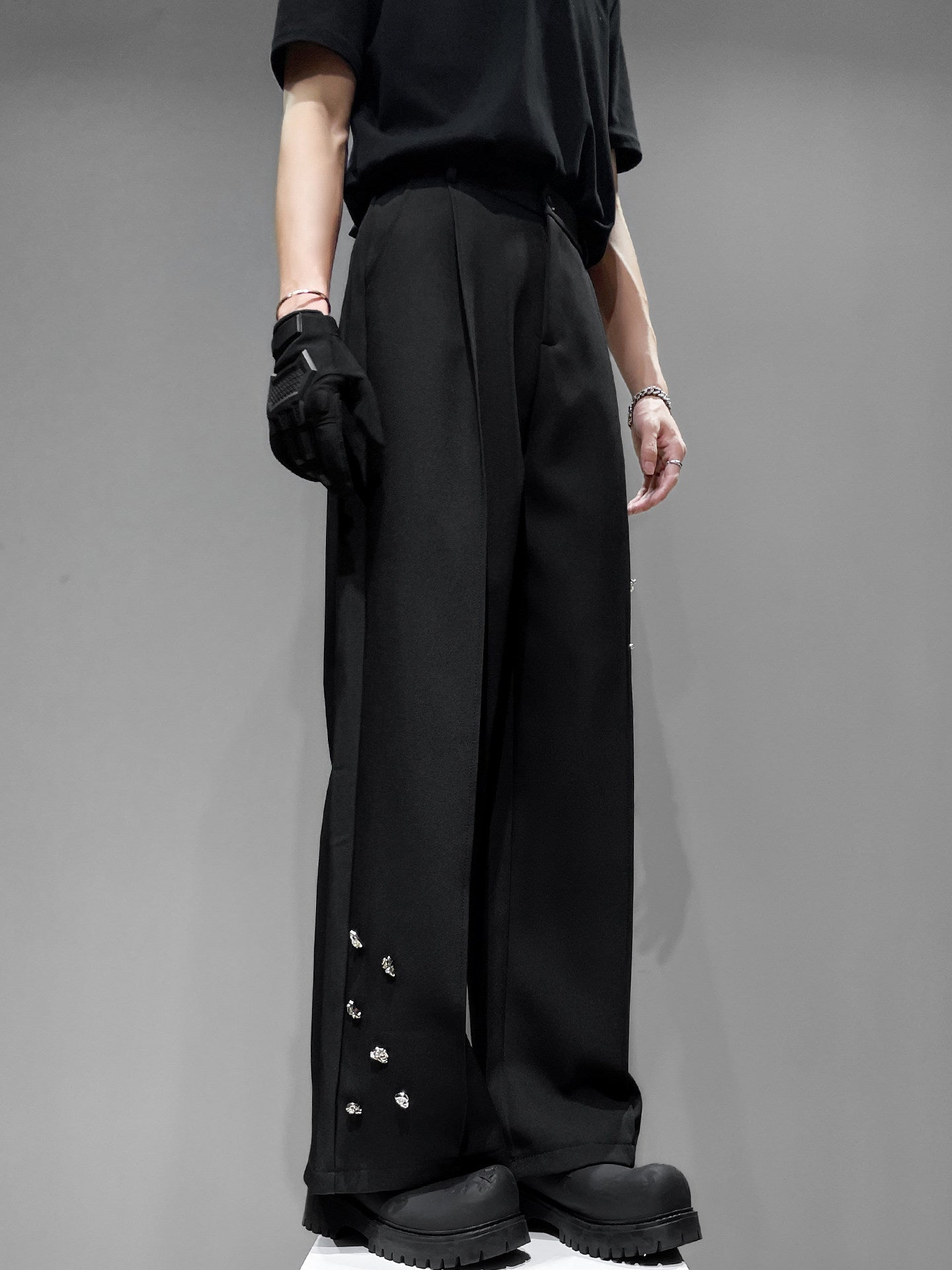Metal Button Draped Wide Leg Trousers WN23868