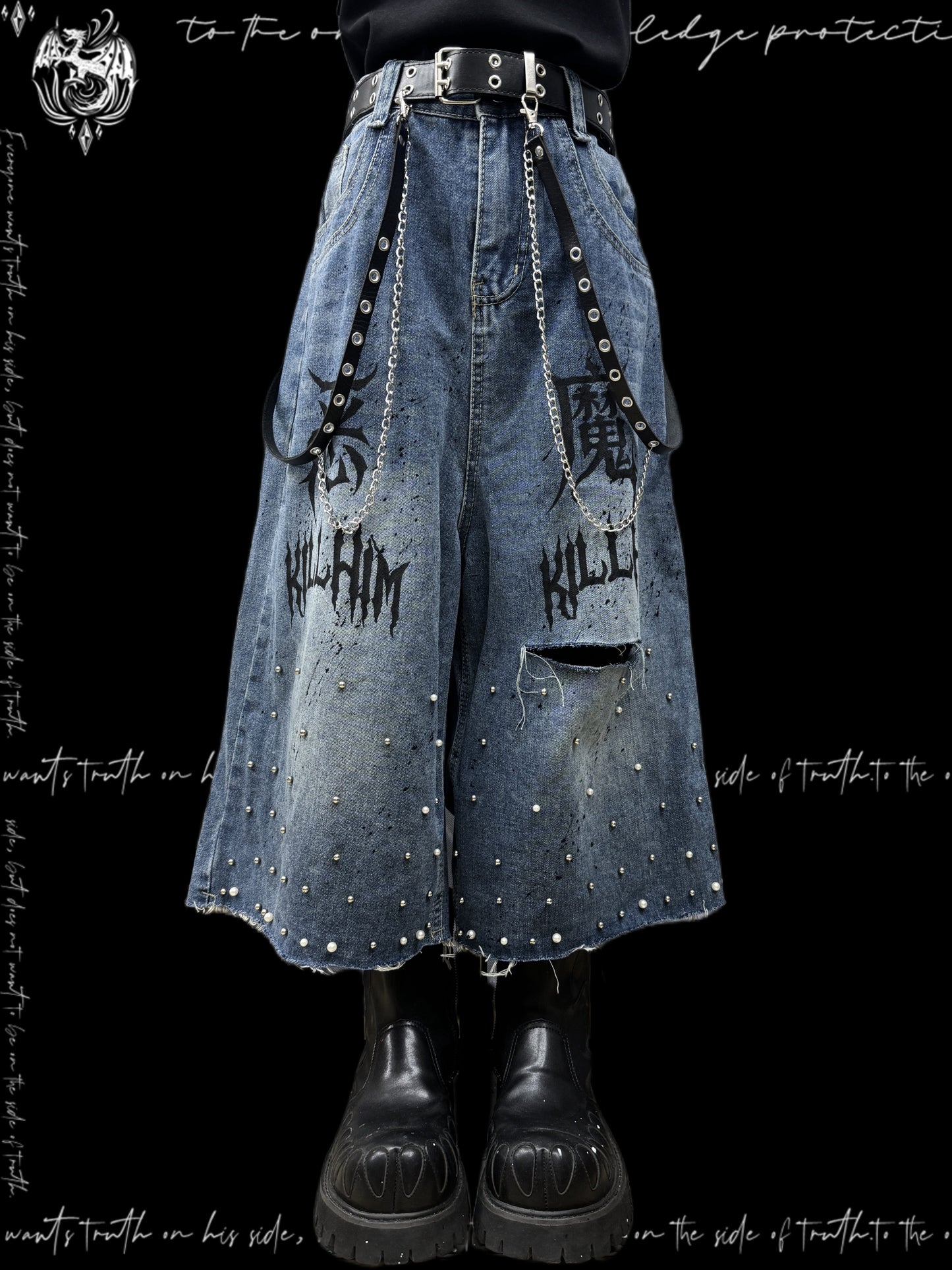 Cropped Graffiti Studs Wide Leg Denim Jeans & Skull Belt & Cross Belt & Belt Chain WN23825
