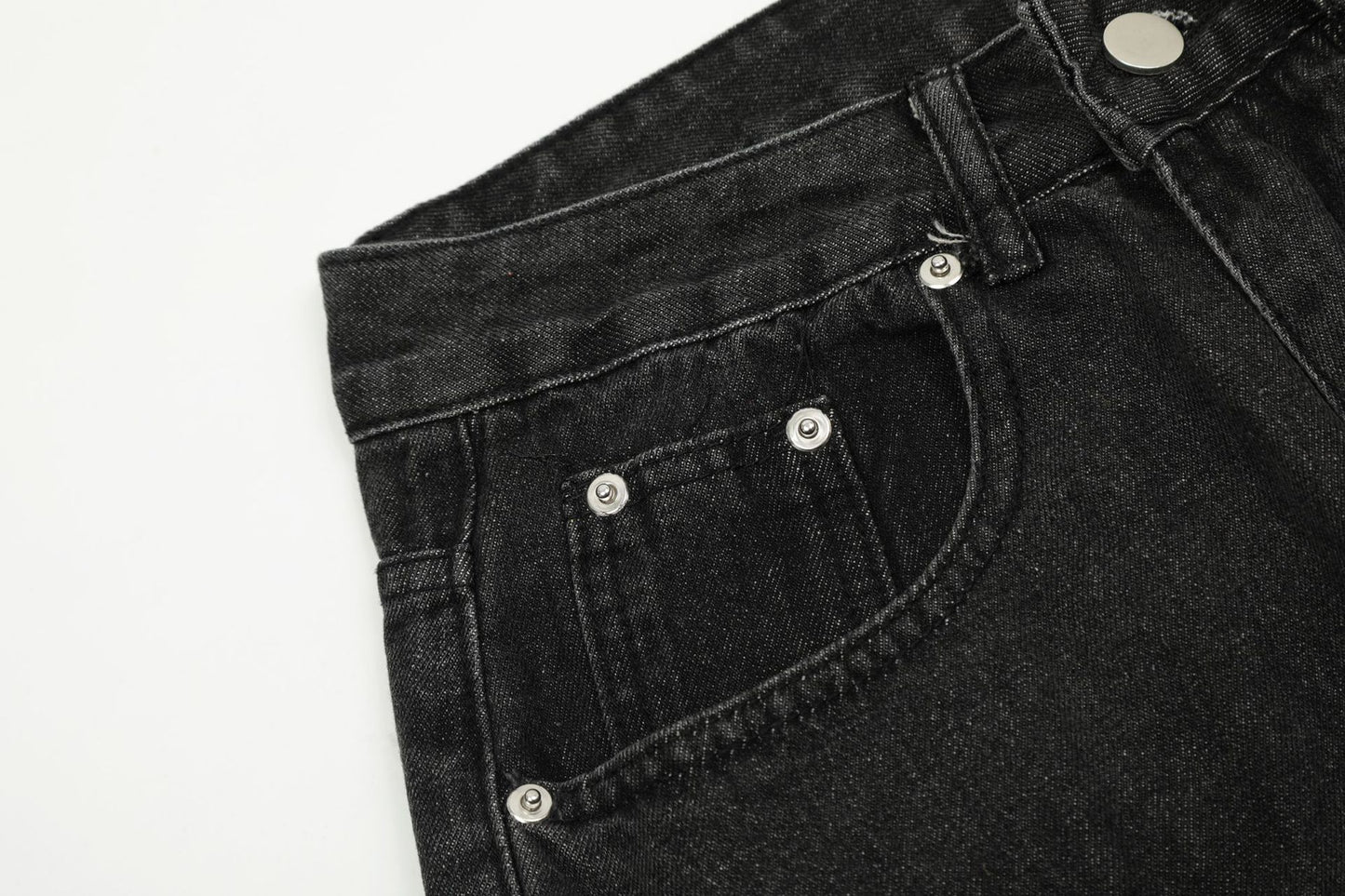 Multi-Pocket Wide-Leg Denim Cargo Jeans WN11108