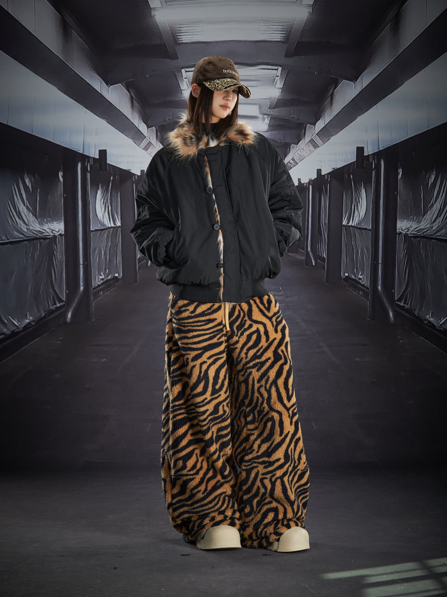 Leopard Fake Fur Lapel Short Padded Jacket WN22842