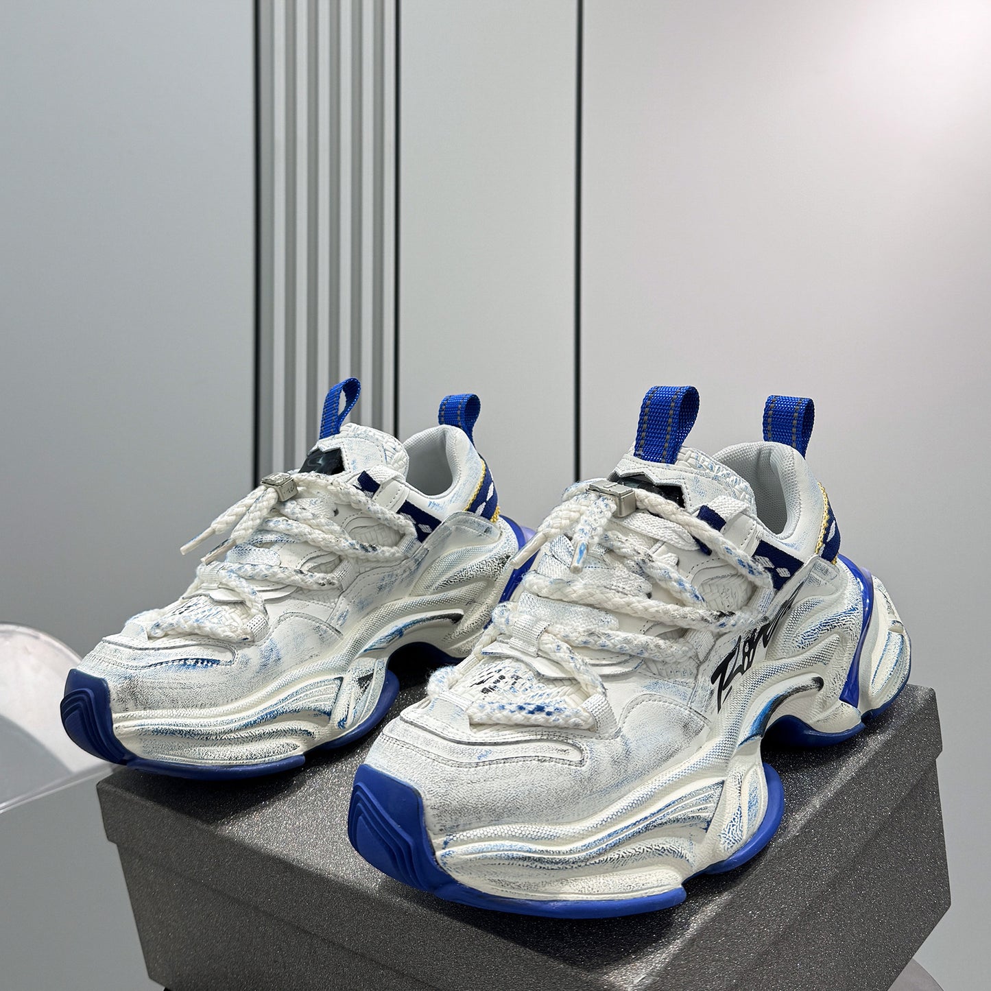 Washed Graffiti Print Chunky Sole Sneakers WN24636
