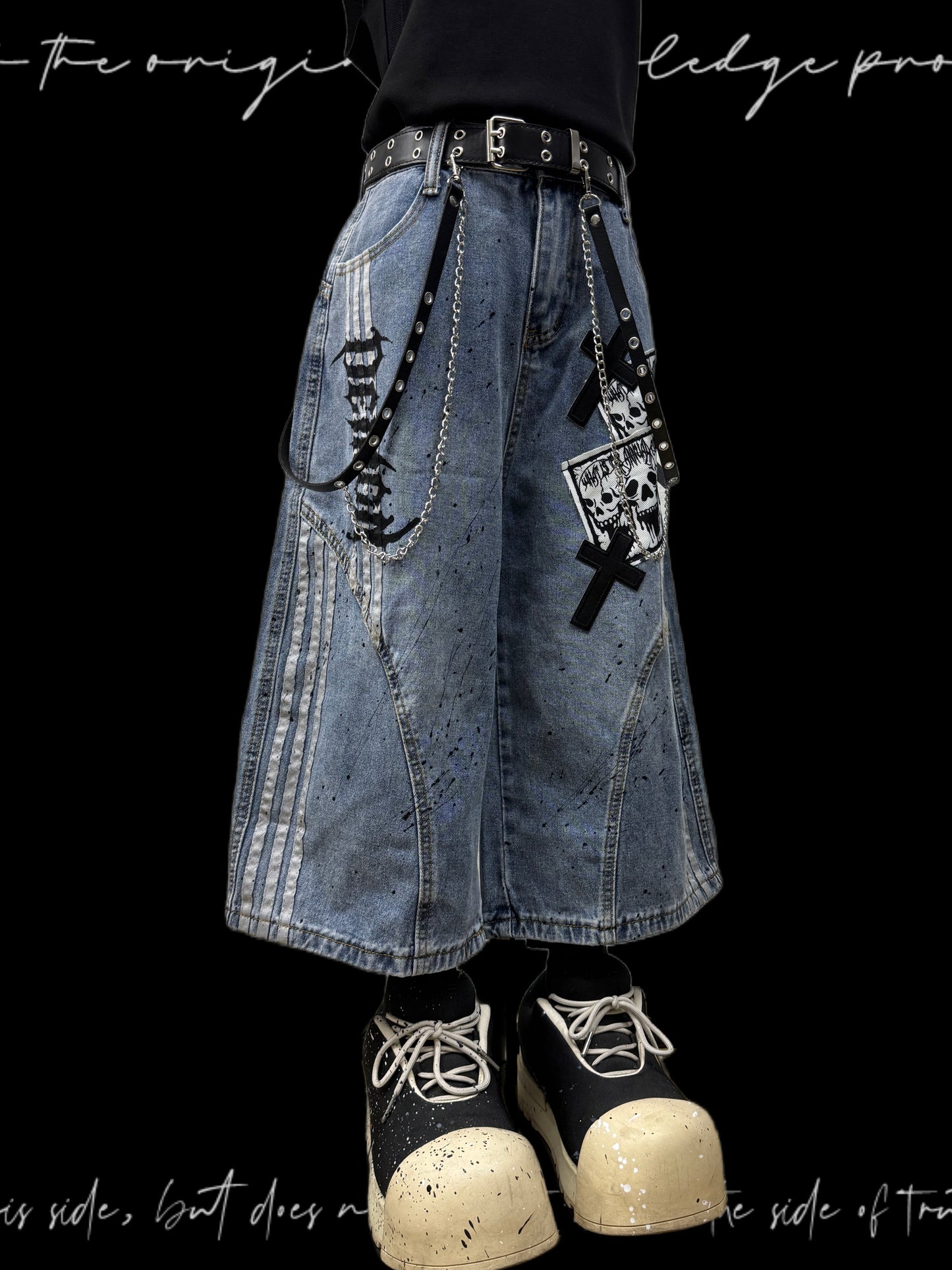 Cropped Paint Stripe Patch Wide Leg Denim Jeans & Skull Belt & Cross Belt & Belt Chain WN23833