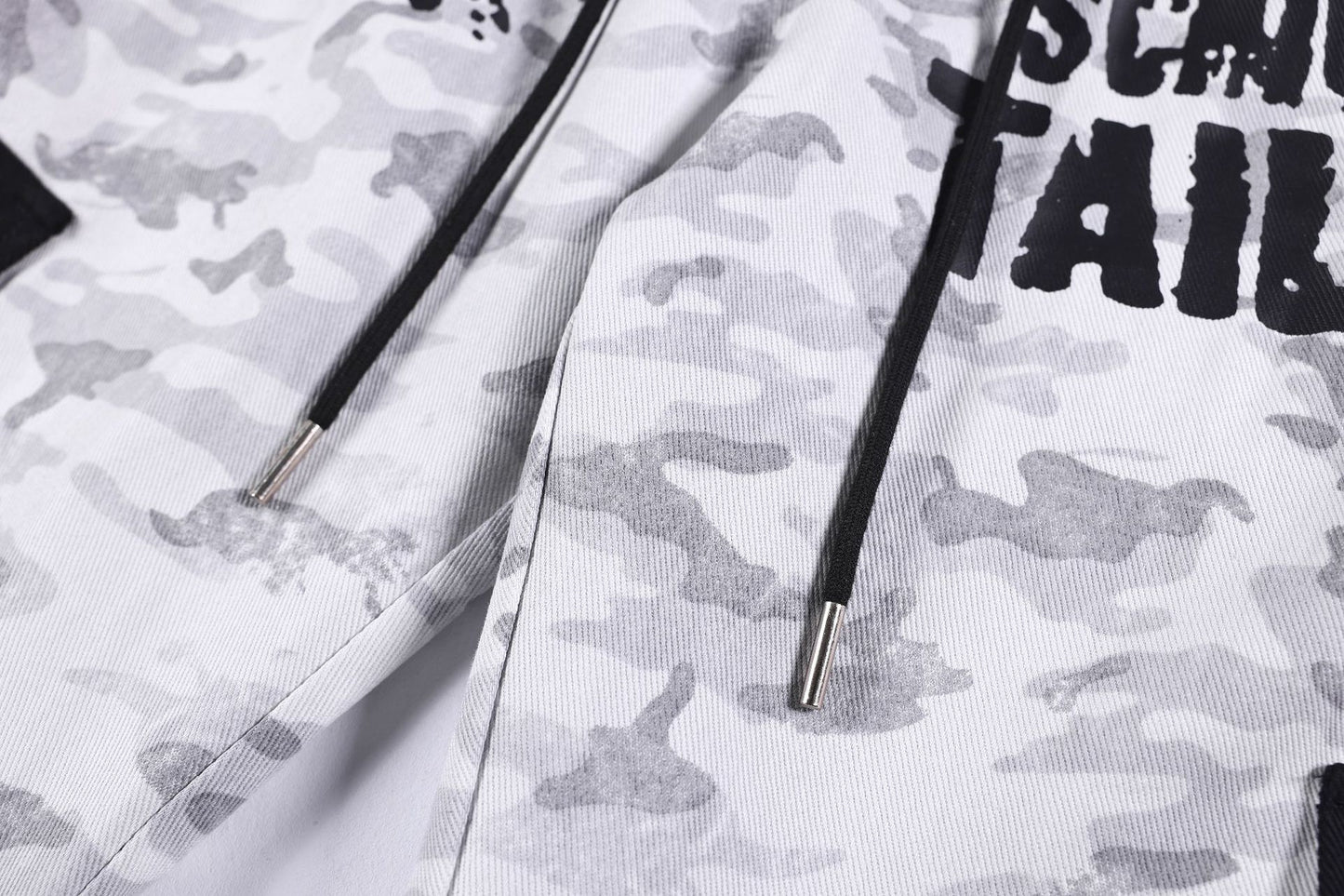 Camouflage Letter Print Cargo Pants WN26150