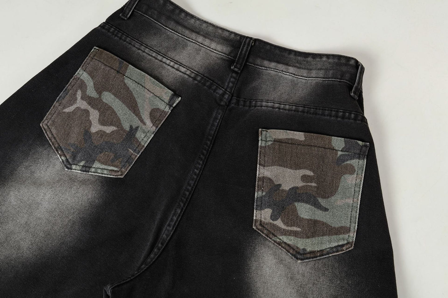 Butterfly Print Camouflage Wide Leg Denim Jeans WN25492