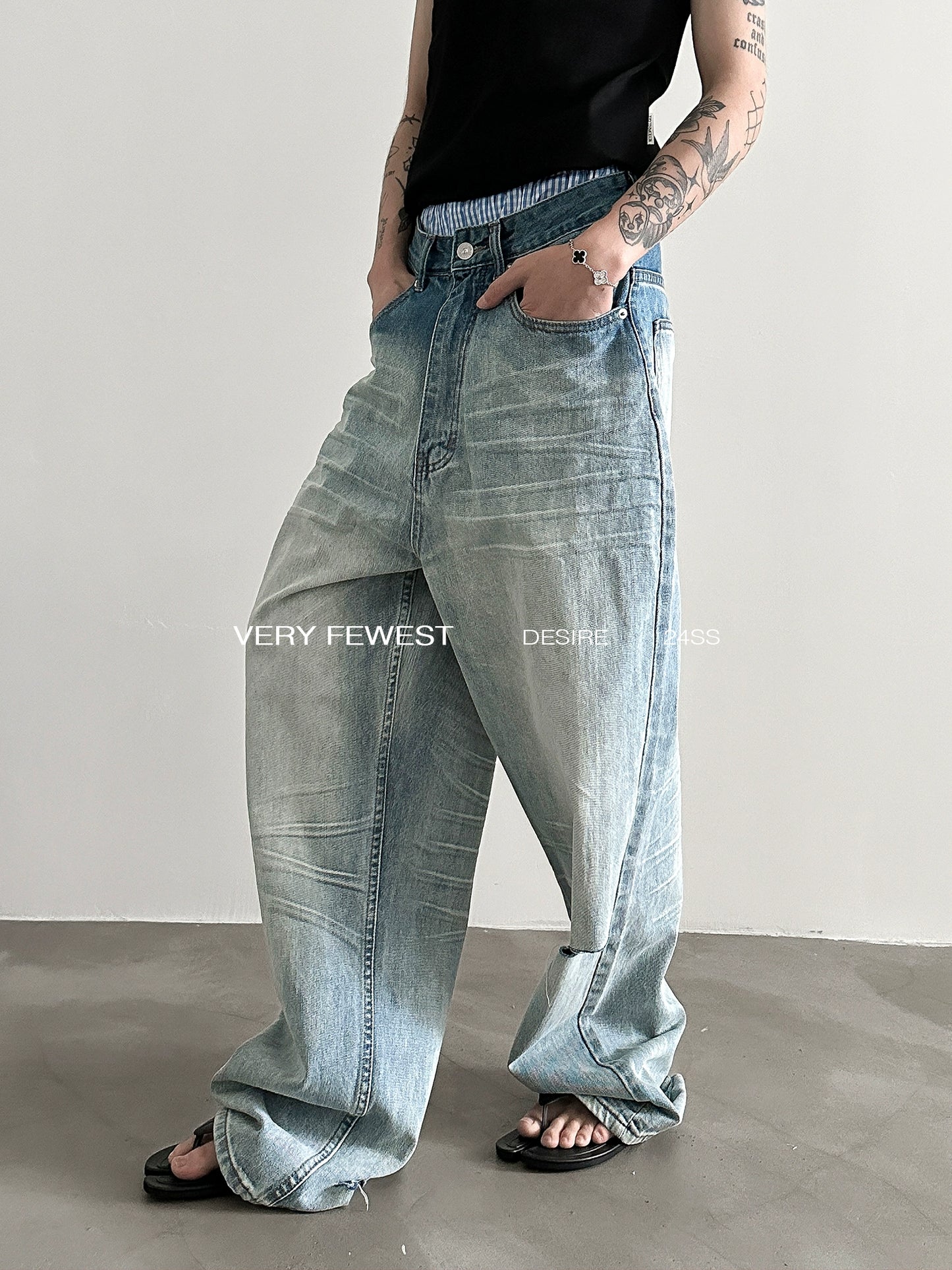 3D Washed Wide Leg Denim Jeans WN8891