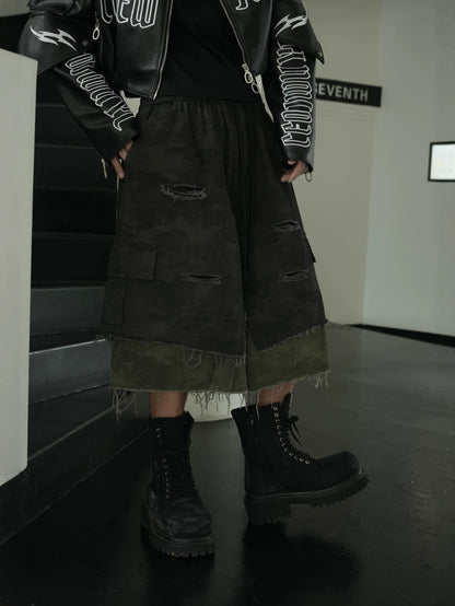 Camouflage Fake Layered Damage Frayed Wide Leg Cargo Half Pants WN28056