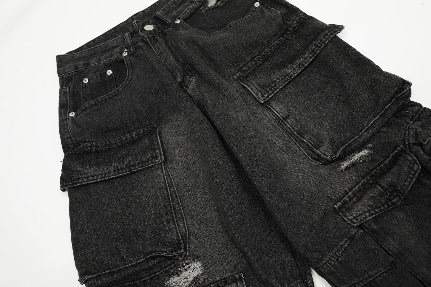 Multi-Pocket Wide-Leg Denim Cargo Jeans WN11108