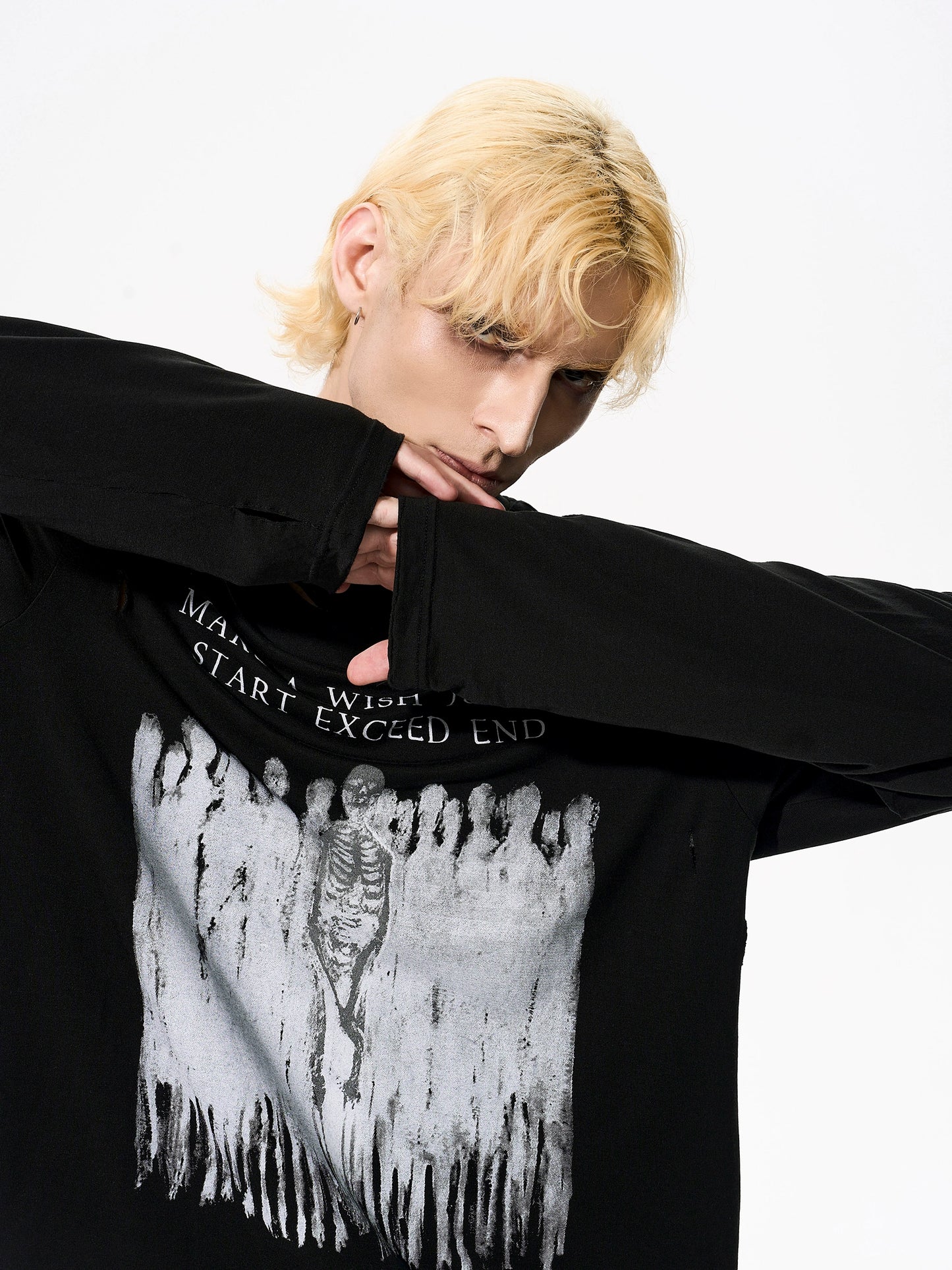 Skull Print Washed Damage Long Sleeve T-Shirt WN21771