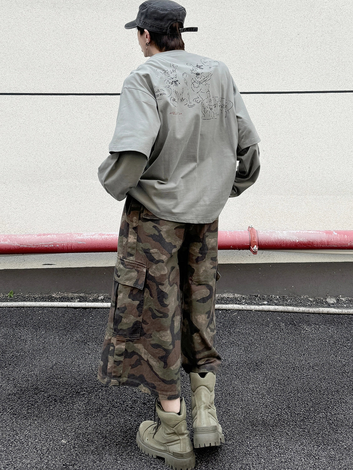 Fake Layered Back Graffiti Print Oversize Long Sleeve T-Shirt WN21154