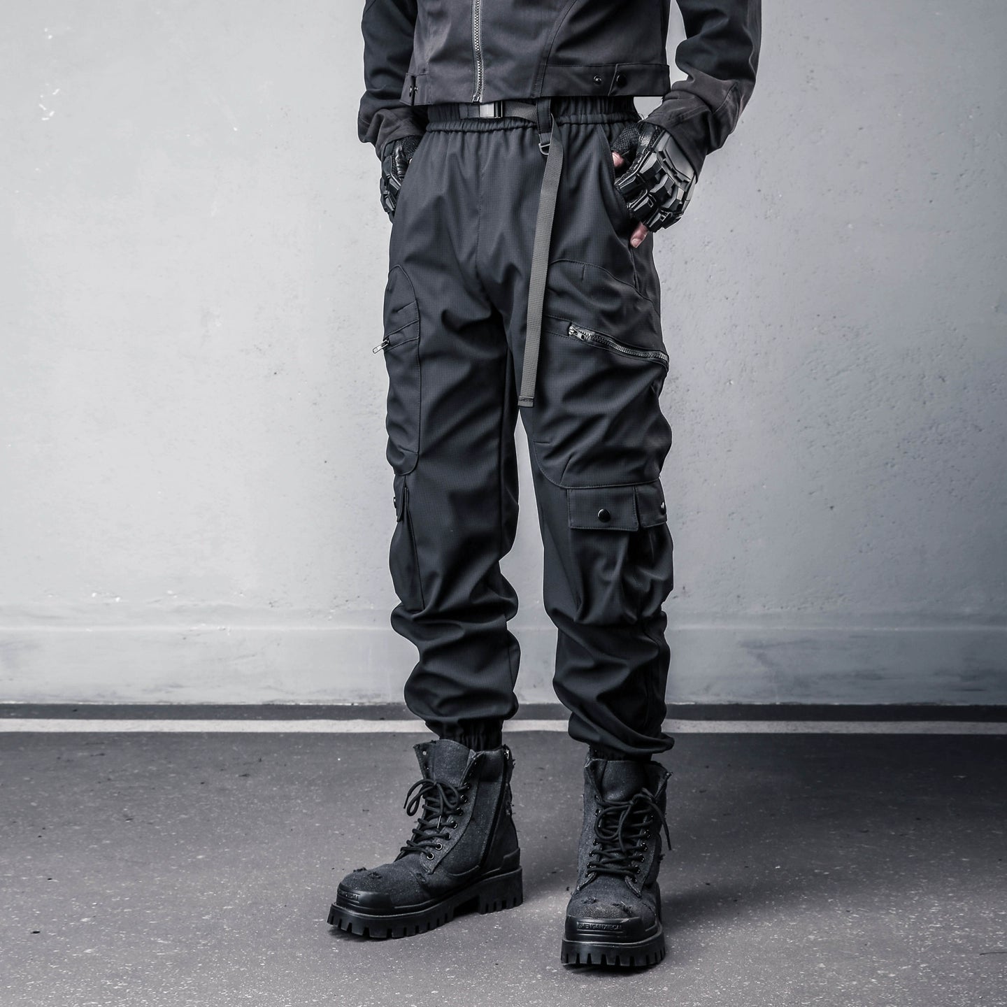 Multi Pocket Cuffed Cargo Pants WN22344