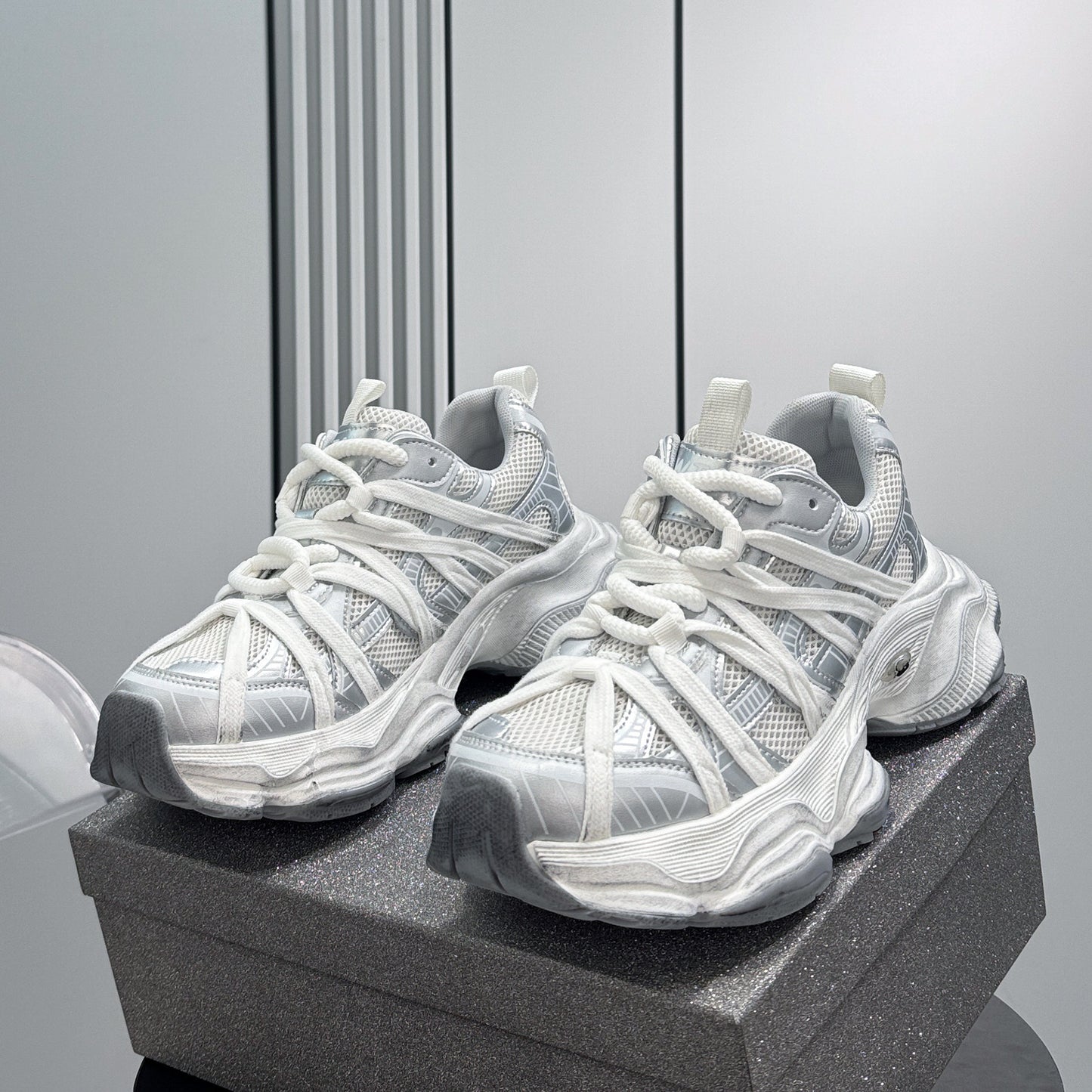 Breathable Mesh Chunky Platform Sneakers WN24801