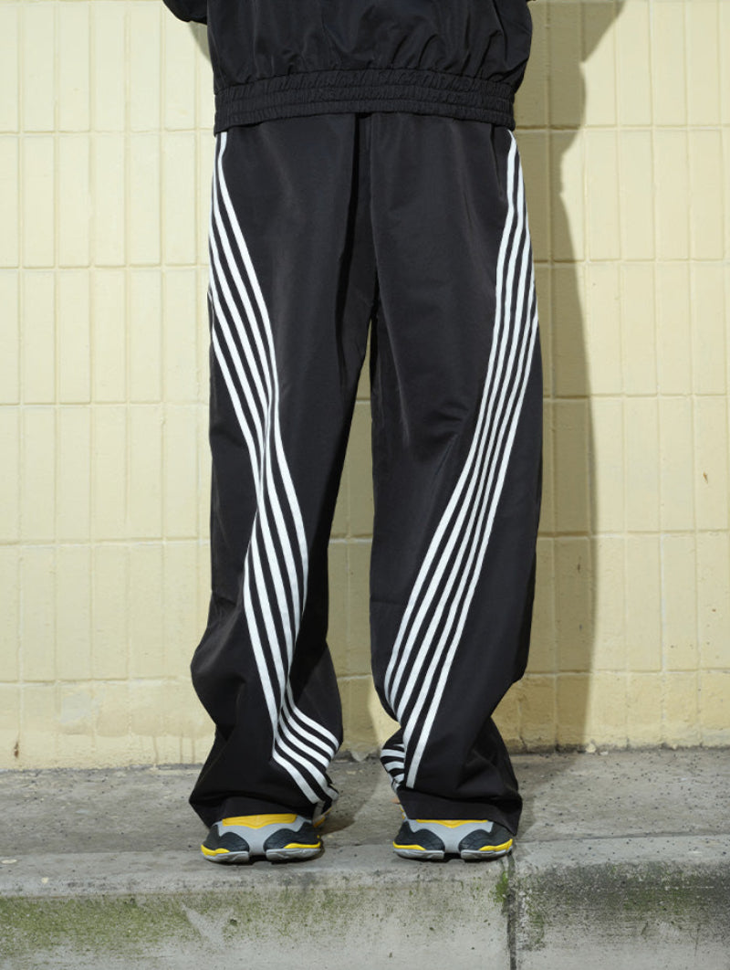 Stripe Oversize Nylon Jacket & Stripe Sporty Pants Setup WN21303