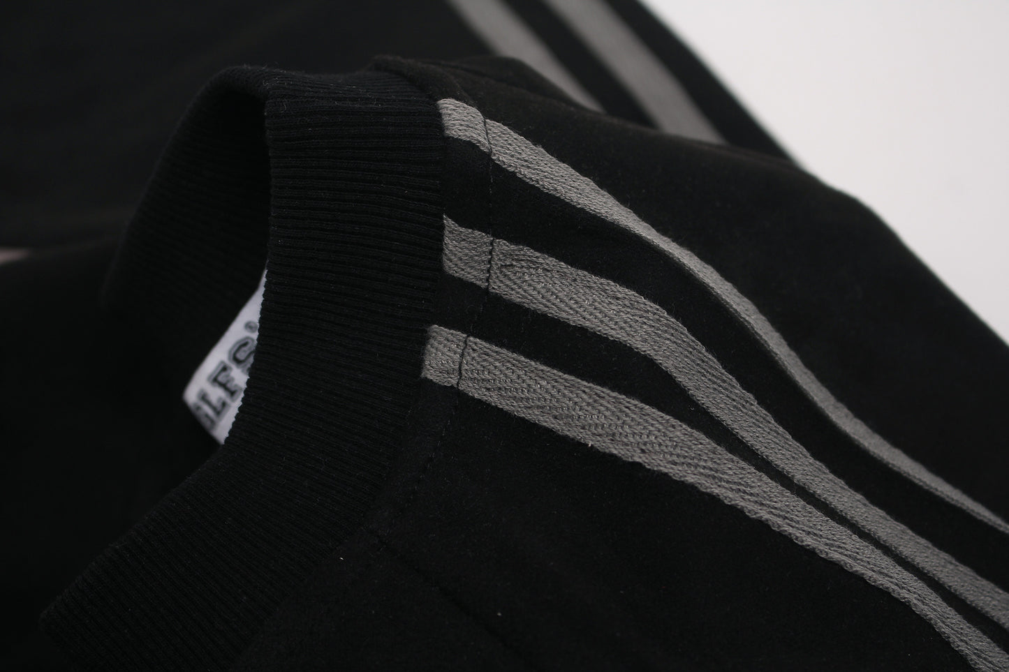 Sporty Stripe Raglan Short Sleeve T-Shirt WN25567