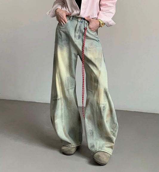 Dirty Wash Curved High Waist Flare Denim Jeans WN21962