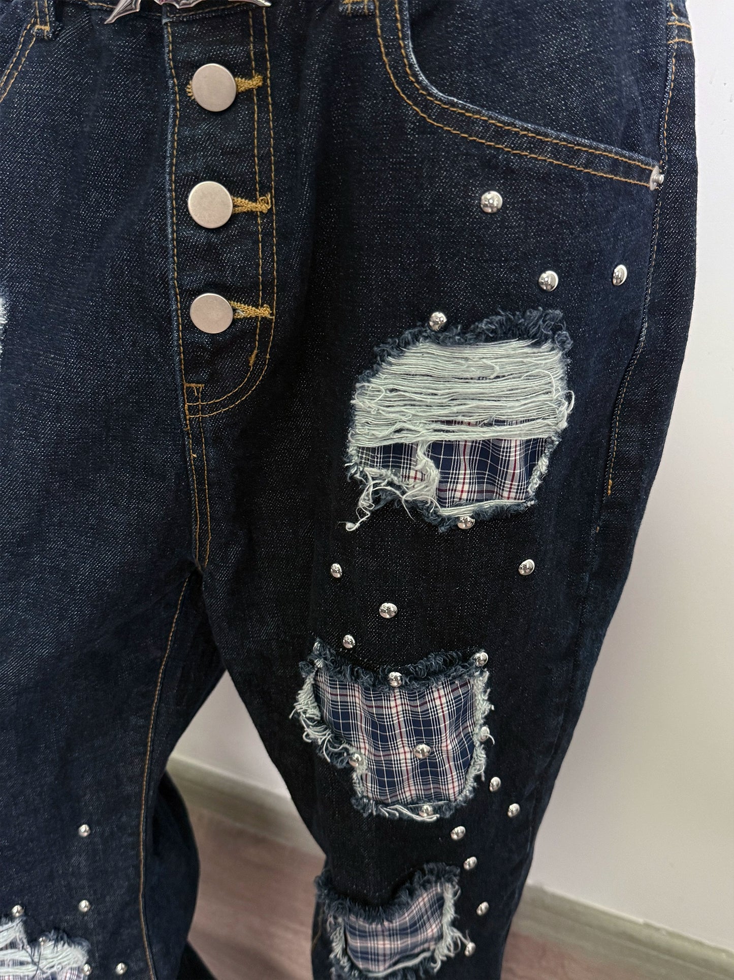 Hole Plaid Studs Flare Denim Jeans WN20909
