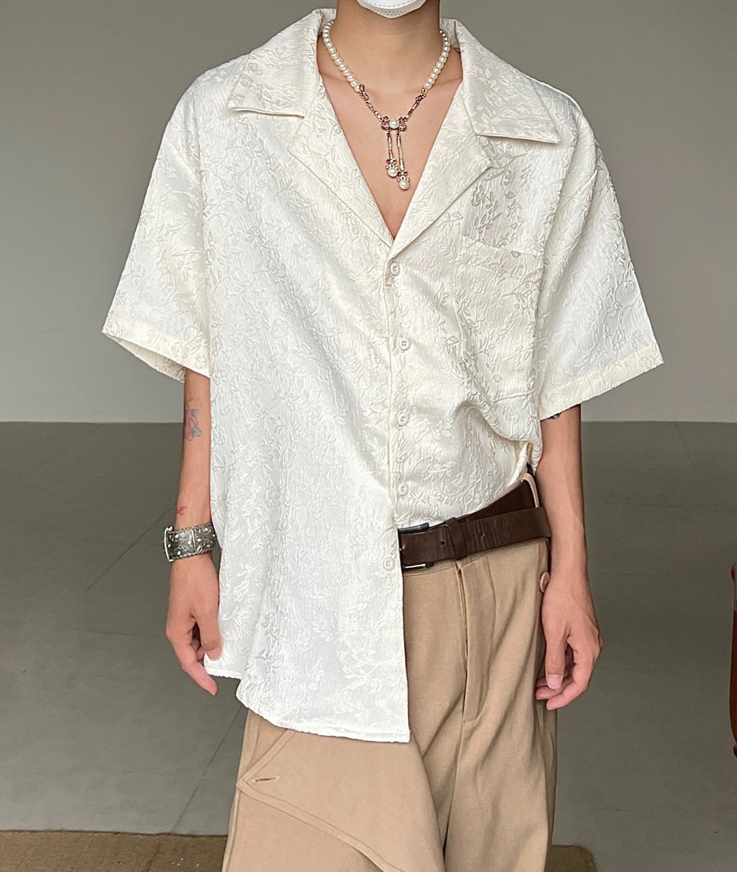 Jacquard Embroidery Embossed Cuban Collar Short Sleeve Shirt WN20026