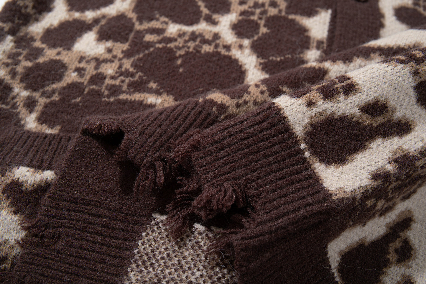 Skull Graphic Dark Knit Sweater WN23040