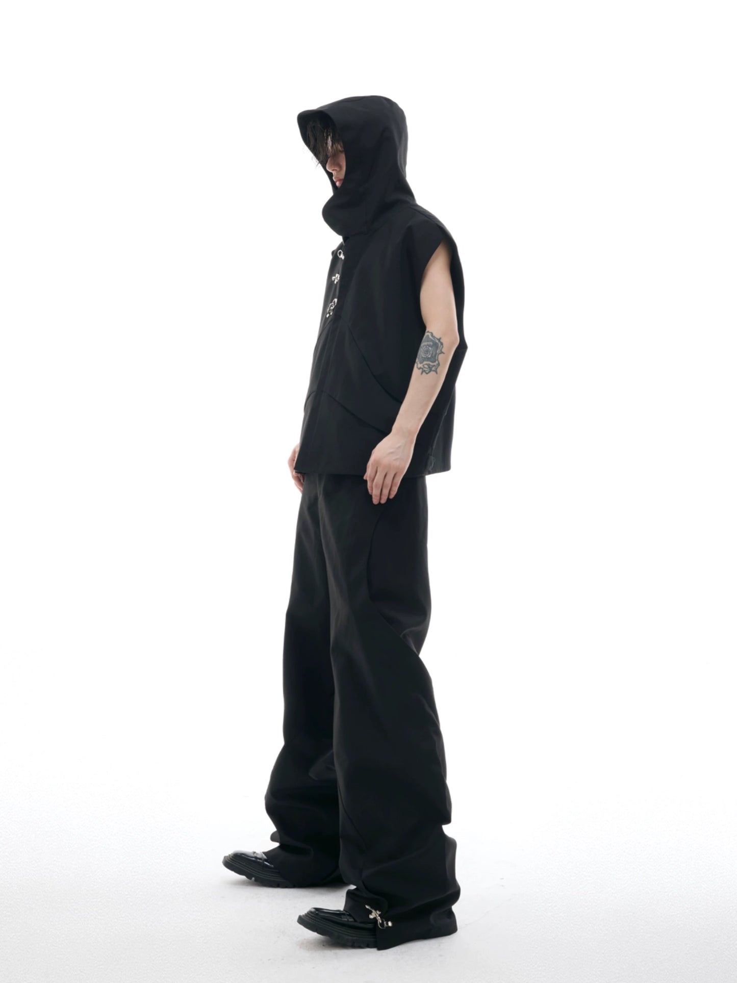 Metal Buckle Hooded Sleeveless Vest & Pants Setup WN18397