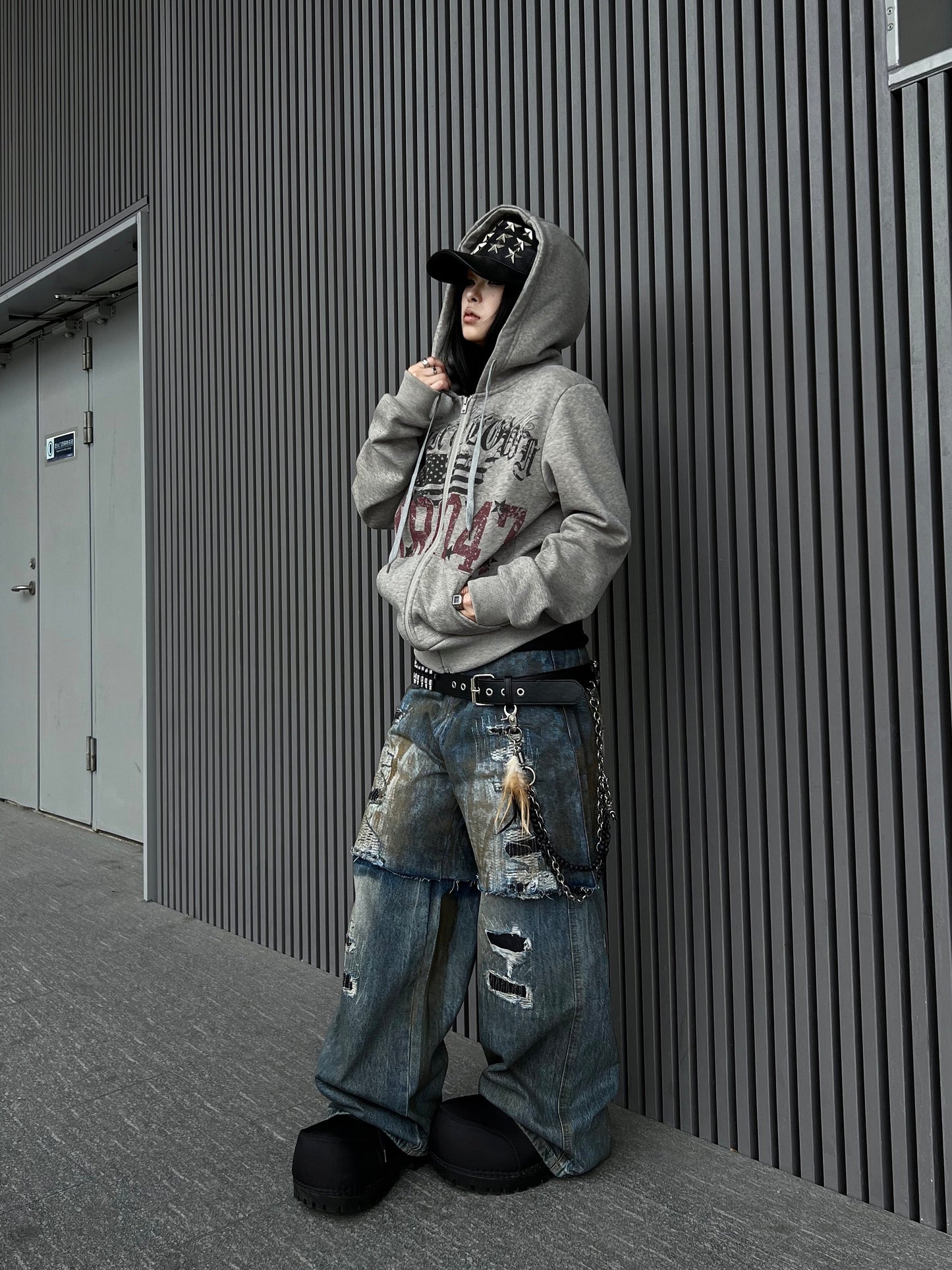 Damage Letter Print Fleece Lining Zipper Hoodie WN24208