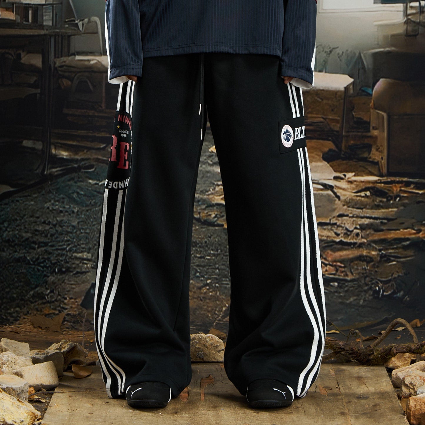 Stripe Print Wide Leg Sweat Pants WN22771