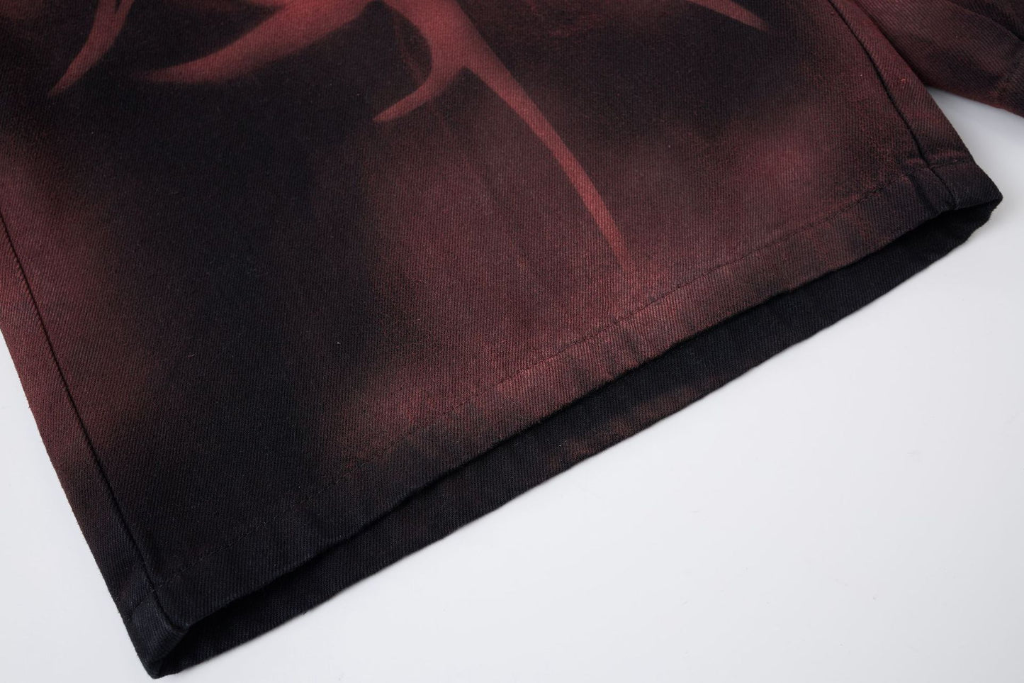 Washed Graffiti Dirty-Dye Denim Half Pants WN25741