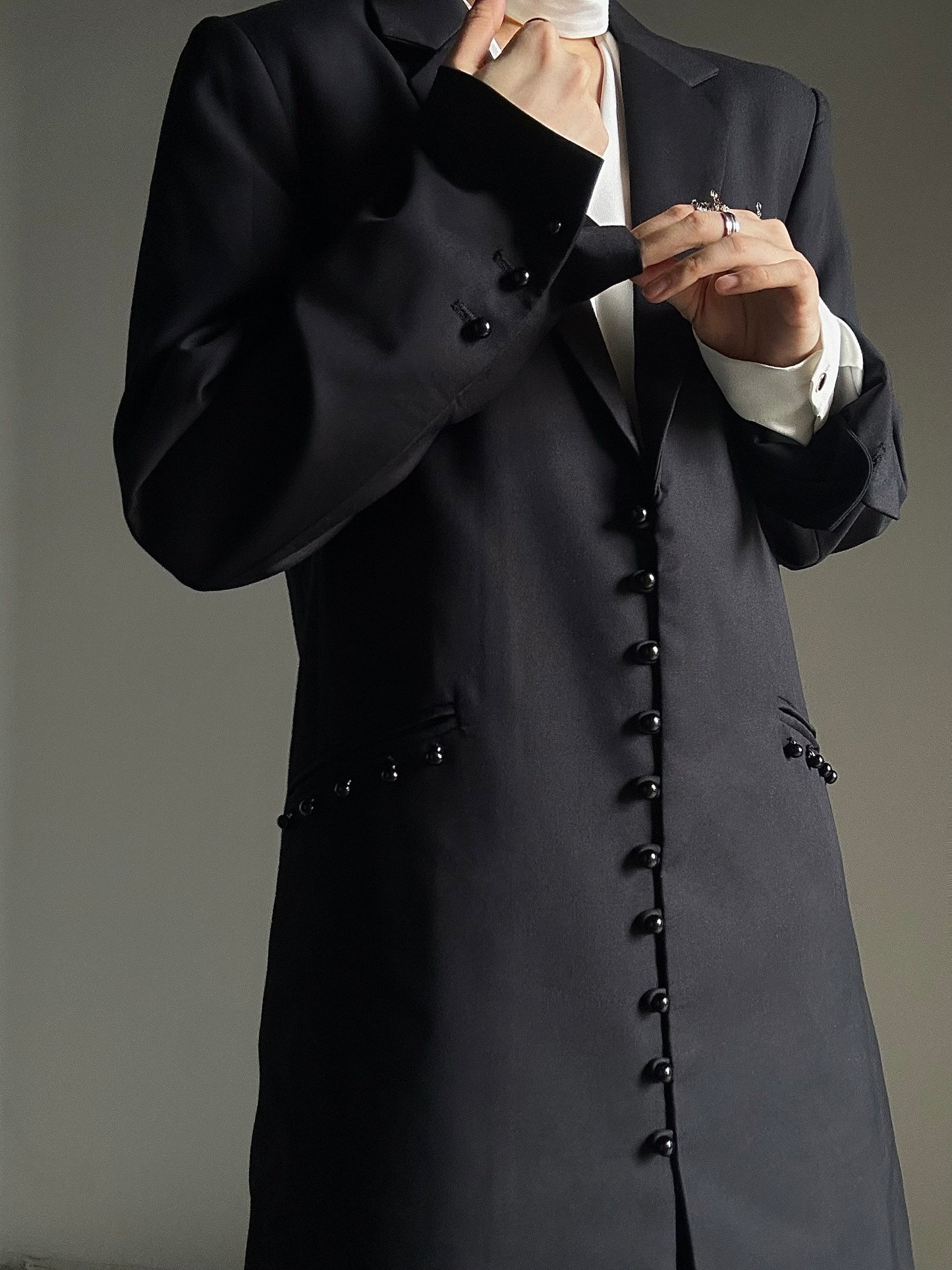 Structured Shoulder Long Coat WN23129