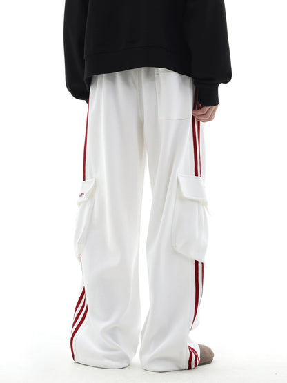 Triple-Stripe Multi-Pocket Wide-Leg Cargo Sweatpants WN10480