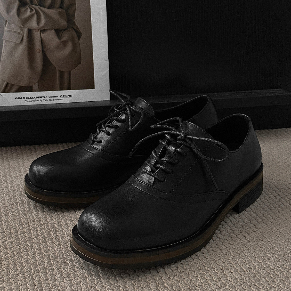 Round Toe Lace-Up Leather Shoes WN24540