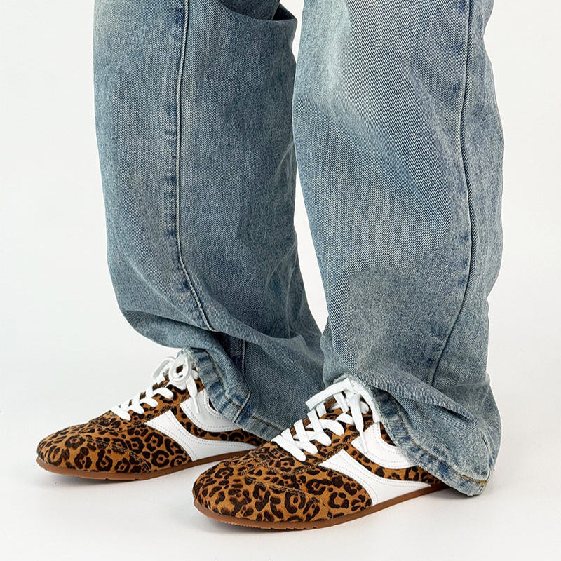 Flat Bottom Design Sneakers WN19140