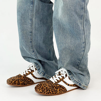 Flat Bottom Design Sneakers WN19140