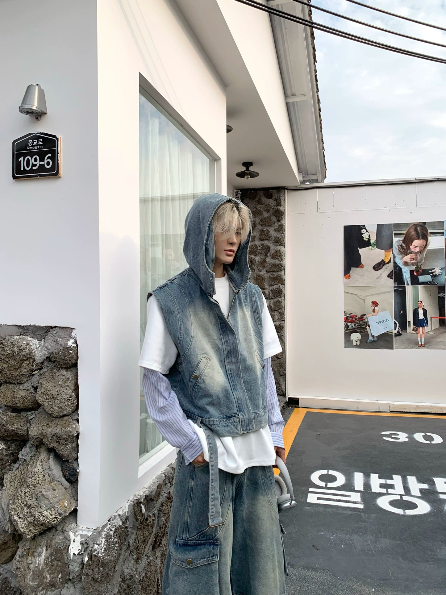 Washed Patchwork Hooded Denim Vest & Cargo Denim Jeans Setup WN19774