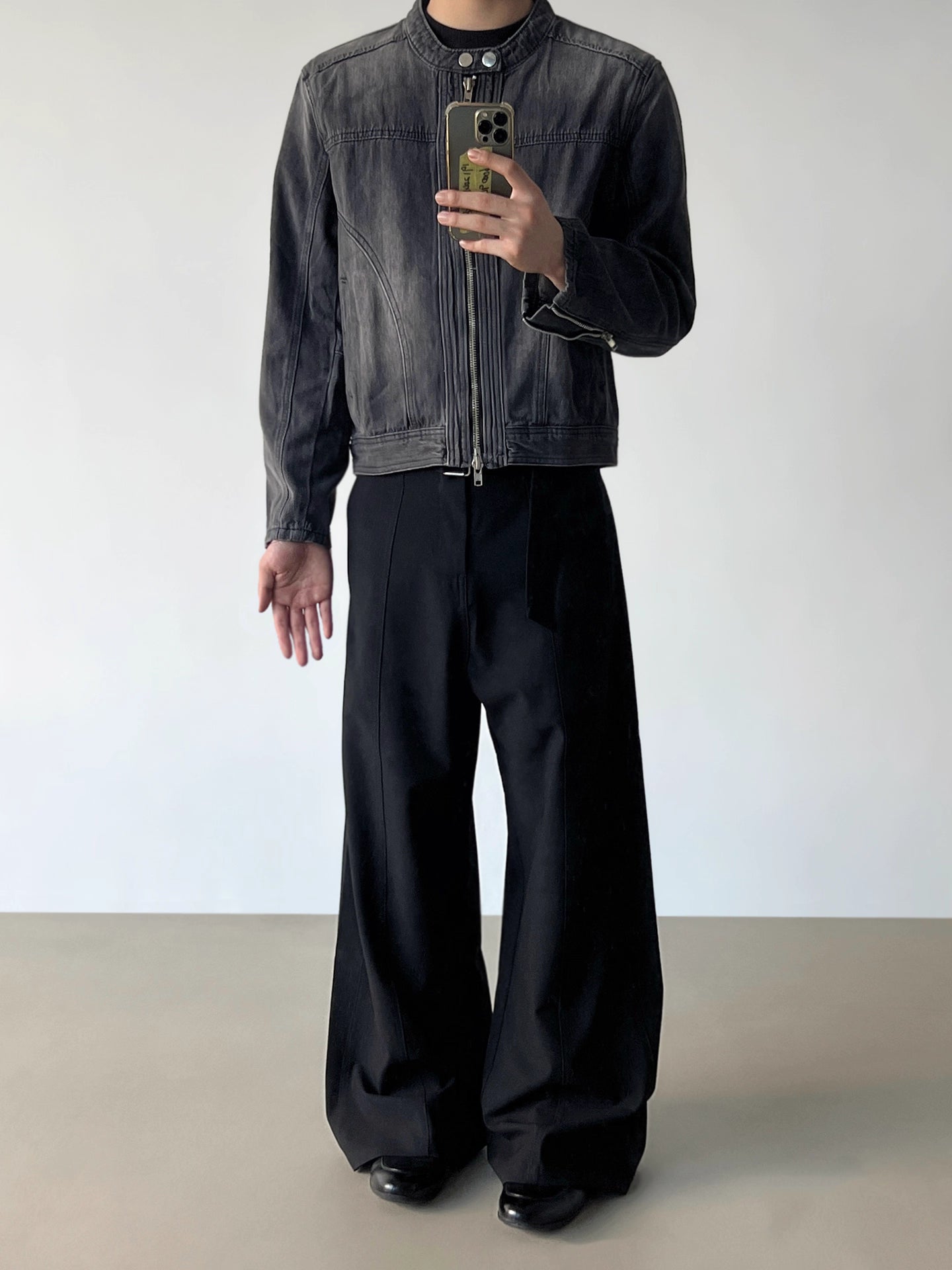 Rivet Washed Short Ziiper Denim Jacket WN21413