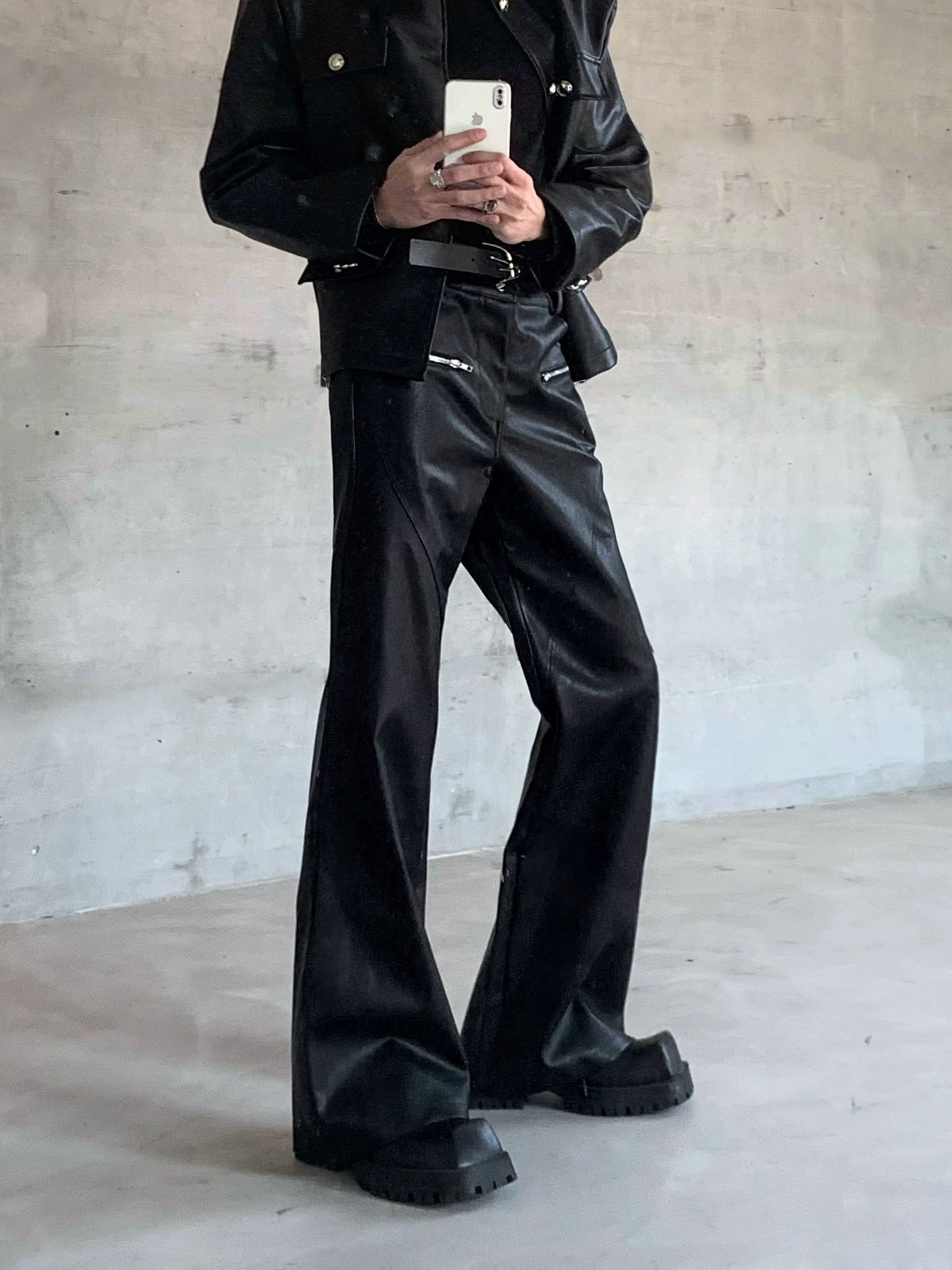 Deconstructed Zipper Design PU Leather Flare Pants WN20057